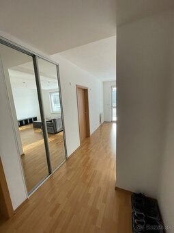 2-izbový, zariadený byt s balkónom v Panoráme - 5