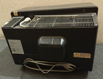 Starý retro televizor Tesla Color 332 (4332A) s ovladačom - 5