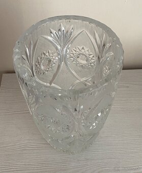 Mohutná, hrubá, krištáľová váza - 5