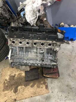 BMW e92 325xi 2008 manuál + motor N53 B30 - 5