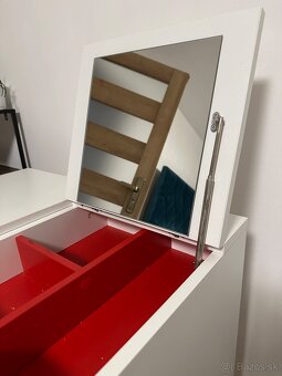 Kozmetický stolik - 5