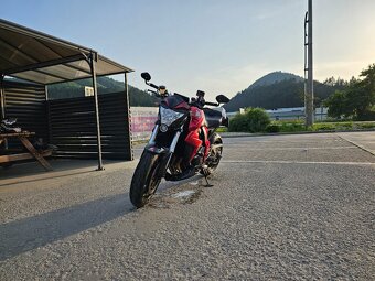 Honda CB1000R 2010 - 5