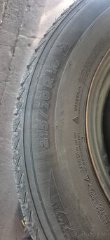 Predám zimný komplet 215/70R16 na toyotu RAV 4. - 5