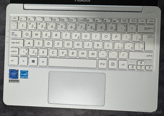 11.6" ASUS VivoBook E12 E203MA-FD018TS - 5