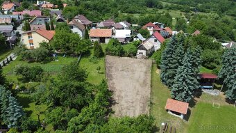 Rodinný dom v krásnej prírode s veľkorysým pozemok - 5