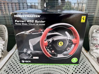 Predám Thrustmaster FERRARI 458 SPIDER Xbox Volant + Pedále - 5
