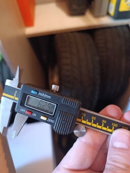 Elektróny/pneu - 5