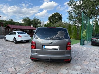 Predám VW Touran 1.9TDI 77kw 2009 250 000km - 5