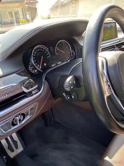 BMW 740 - 5
