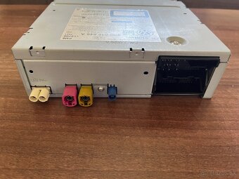 Autorádio VW Golf 7 – kompletná OEM sada - 5