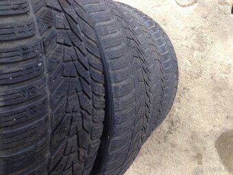Predam zimne pneu 235/55 R19 5/6mm - 5