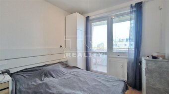 Praktický 2-izbový byt • loggia s výhľadom do... - 5