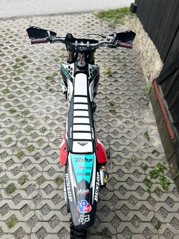 Kawasaki KXF 250 - 2011 - 5