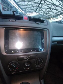 Škoda Octavia 2 1.6 MPI benzin - 5