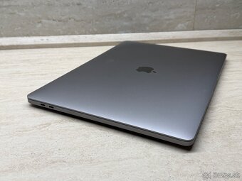 MacBook Pro 16" (2019) Intel Core i9, 32 GB RAM 1 TB SSD - 5