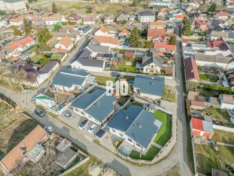 NOVOSTAVBA 3i rodinného domu v pokojnej časti obce - 5