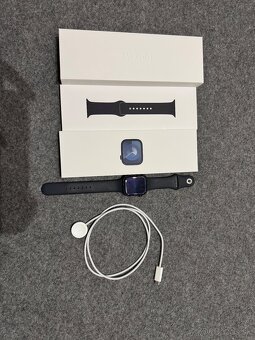 Apple Watch Series 9 45mm Aluminium Case Midnight - 5