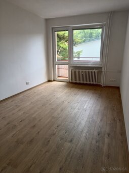 Zlacnené - Nová rekonštrukcia 3i bytu Brezová pod Bradlom - 5