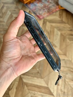 Nový vodotesný kryt na iPhone 13. - 5
