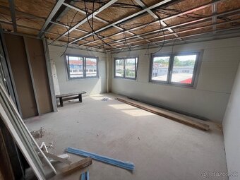 Výrobná hala so zázemím 288/144m² sklad - kancelárie - 5