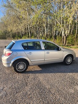 Opel astra h 1,4 b - 5