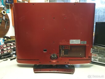 32"  LCD  TV  s  DVBT - 5