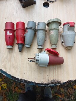 Predam zásuvky na 380V/400V - 5