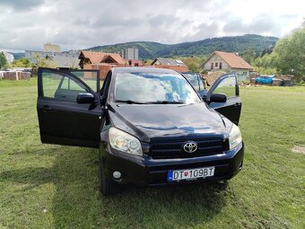 Toyota RAV 4 2.2 TDI 100 kW 4x4 - 5