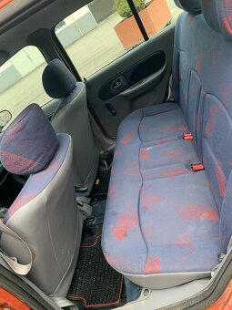 Renault Clio - 5
