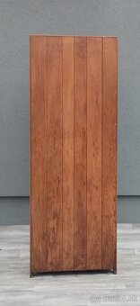 Knižnica – regál. - 5