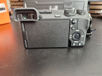 Sony Alpha A6700 + E PZ 16–50 mm f/3,5–5,6 (v záruke) - 5
