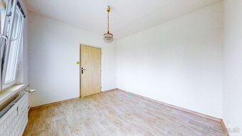 EXKLUZÍVNE- Na predaj 3 izbový byt na sídlisku Sekier - 5