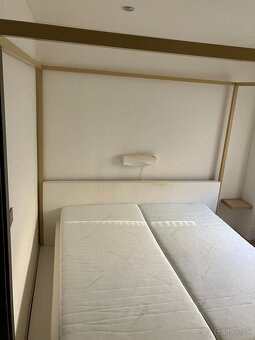 Manželská posteľ s nebesami - 5