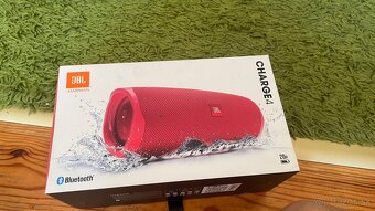 JBL Charge 4 – červený - 5
