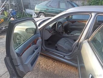 Rozpredam Mercedes benz w211 e320 benzín 4matic - 5