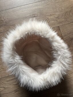 Uplne nove damske ciapky z umelej kozusiny - 5