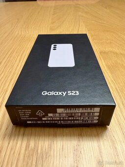 Samsung Galaxy S23 - 5