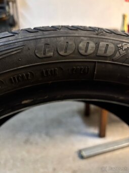 Pneu 245/45R19 102V Goodyear efficient grip DOT 2024 - 5