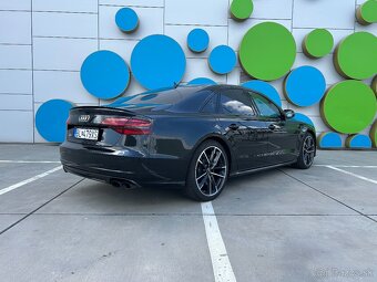 Audi S8 PLUS Quattro AT8 (605k) - 5