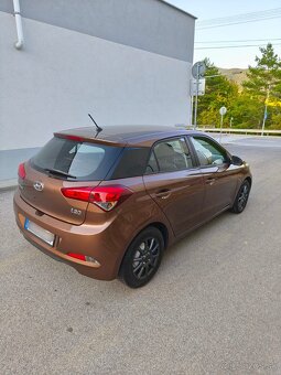Hyundai i20 1.2i 16V ,Benzín,1.Majitel, Kupované na SK - 5