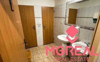 Prenájom kancelárií 36 m2 a 40 m2 v širšom centre  Trnavy - 5