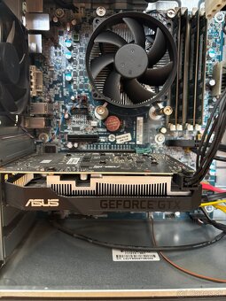 herný HP Z230 Workstation - GTX 1650, 16GB RAM, 1,5TB - 5