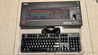 Trust Asta GTX mechanická herná klávesnica + Trust herná myš - 5