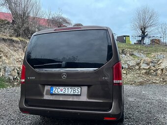 Mercedes-Benz V220 A/T - 5