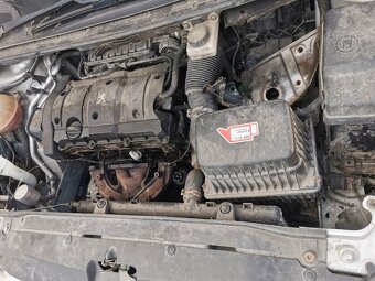 Predám Peugeot Na náhradné diely - 5