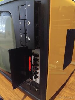 Televízor TESLA Pluto - 5