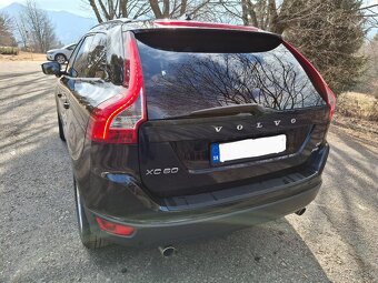 Volvo XC60 D5 AWD 2.4 - 5