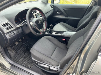 Toyota Avensis Combi 2.0 D-4D - 5
