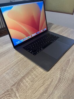 MacBook Pro 15inch 2017 500GB Super stav - 5