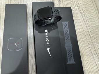 Apple watch series 5 Nike edition - 5